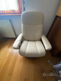 Poltrona Stressless + Pouf