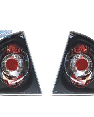 FANALI PER SKODA OCTAVIA SW. SFONDO NERO.