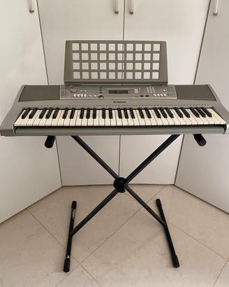 Pianola Yamaha psr-e303