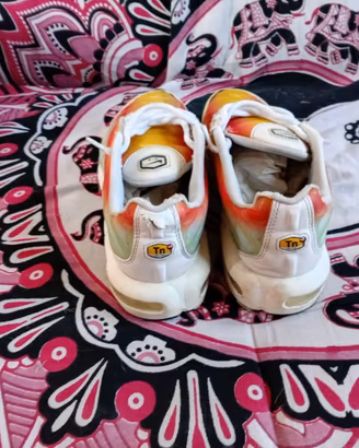 Scarpe TN da ragazzo numero 38 e mezzo