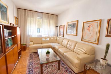 Rif.PE27- palazzo montebelluna