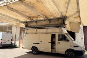 Iveco daily 35/10 con tenda automatica mancini