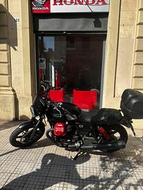 Moto Guzzi V7 850 Stone 2024