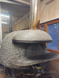 Forno a legna e gas e bancone acciaio