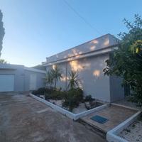 Villetta a Carini con garage e dependance