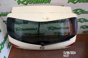 PORTELLONE CON SPOILER PER ALFA 147 2001