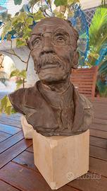 Scultura in bronzo del Prof. A. Cardarelli