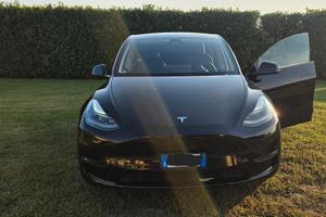 TESLA MODEL Y DUAL MOTOR AWD