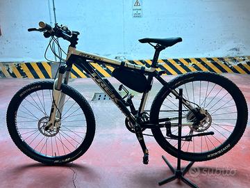 Mountain bike Trek 6000