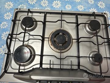Piano cottura gas 5 fuochi