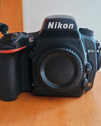 Nikon D750 usata in condizioni perfette