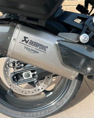 SCARICO AKRAPOVIC TRIUMPH TIGER 800 SPORT A9605001