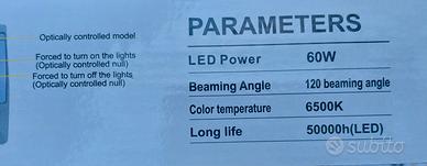 8 faretti led con pannello solare