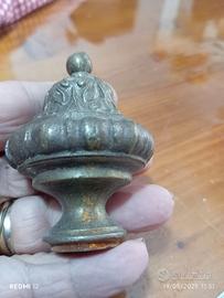 Due terminali in pesante ottone