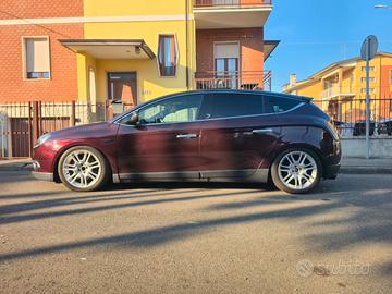 lancia delta 2.0 mtj 