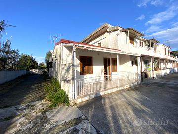 Rif.RI279| villa a schiera borgia