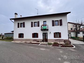 CASA TRICAMERE PRONTA DA VIVERE