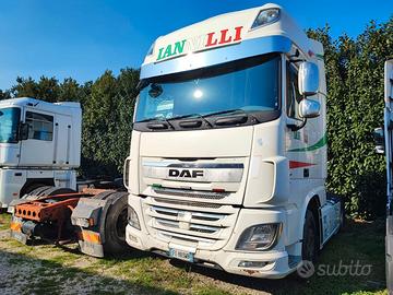 Trattore stradale DAF XF 510