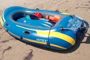 Gommone intex 300 con motore