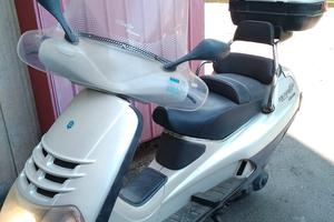 scooter piaggio hexagon 250 gt