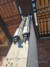 Motori cancello