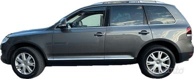 AUTO  VW Touareg 3.0 TDI