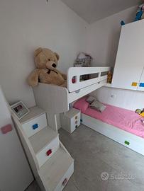 Cameretta a ponte con 3 letti