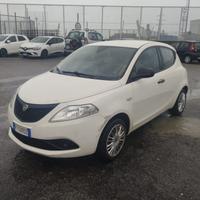 LANCIA Ypsilon 1.2 69 CV 5 porte Gold