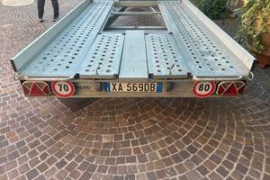 Carrello rimorchio porta auto