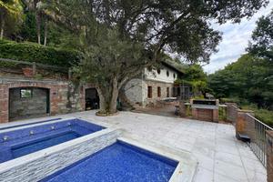 VILLA SINGOLA A BOLLENGO