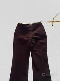 Pantaloni svasati marroni – elegante