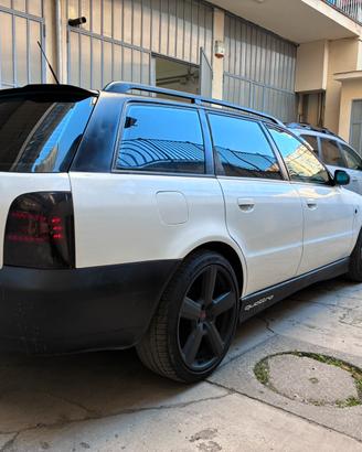 Audi a4 avant quattro
