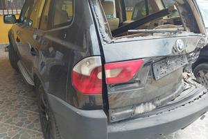  BMW x3 incidentata 