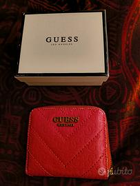 Portafoglio donna GUESS