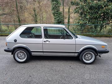 Volkswagen Golf GTI 1.600 unipro