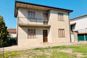 Villetta indipendente a Taglio di Po in centro