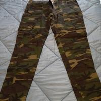 pantaloni militari