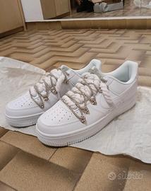 Air force bianche con lacci brillantinati 