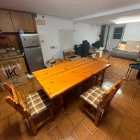 Tavolo in legno +Sedie