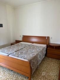 Letto matrimoniale alzabile con teleomando