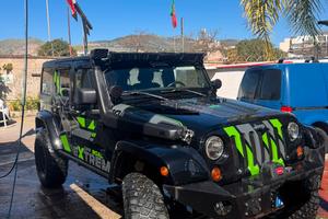 AUTO JEEP WRANGLER JKU ALLESTIMENTO ROCKS