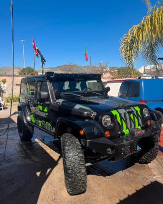 AUTO JEEP WRANGLER JKU ALLESTIMENTO ROCKS