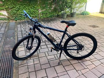Mountain bike nuova mai usata