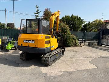 E189 ESCAVATORE KOMATSU PC40