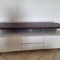 Mobile tv in legno