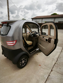 Miniauto senza patente per anziani