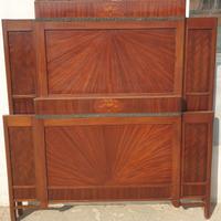 antico letto in legno massello con inserti 
