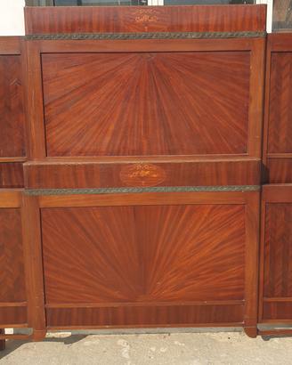 antico letto in legno massello con inserti 