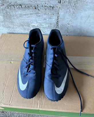 Scarpe NIKE calcetto