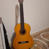 Chitarra Classica Yamaha CG142S + Accessori